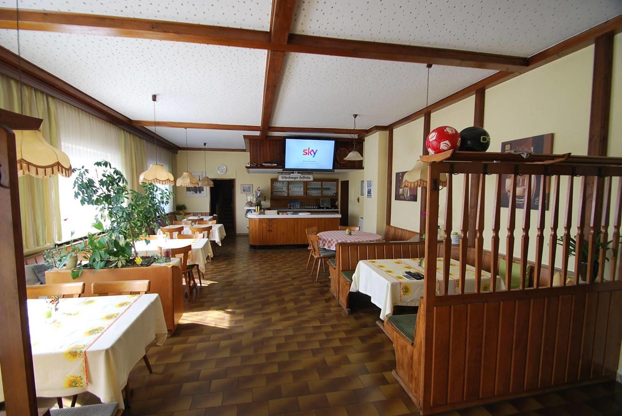 Hotel Gasthof Am Waldeck Oberthulba Exterior photo